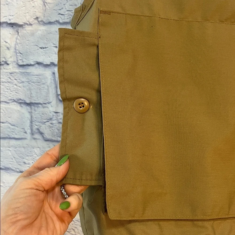 SafTbak Hunting Fishing Vest Outdoors Water Repellent Pockets